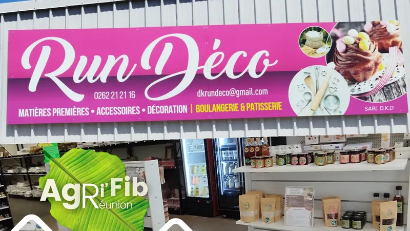 Enseigne Run Déco et rayon Les Délices de Mamie en magasin